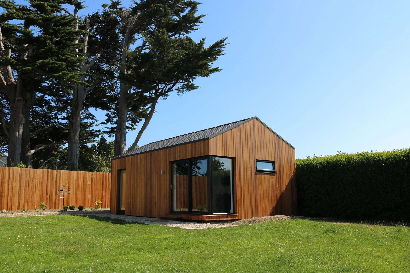 Cedar-clad studio in Howth